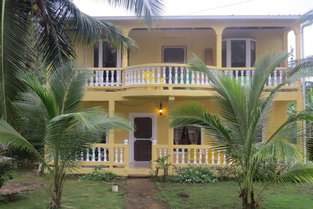 Hotel Lulu Beach Corn Island Exteriér fotografie